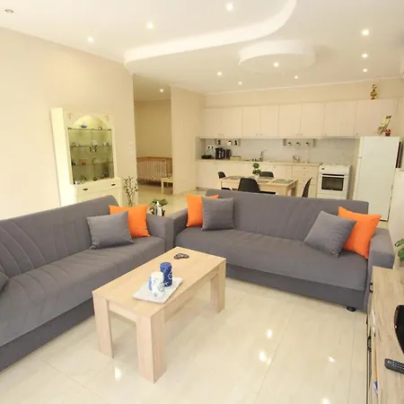 Filoxenia Apartment Artemida  Exterior photo